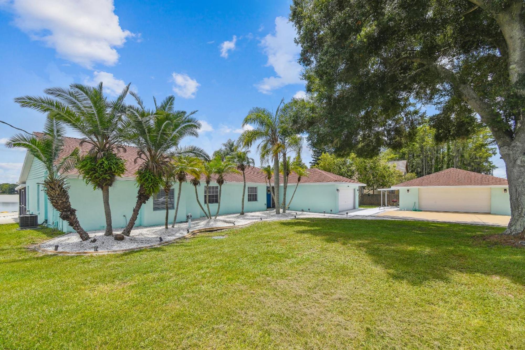 Lake House Westchase Area. Heated Pool Waterfront! Tampa Exterior photo