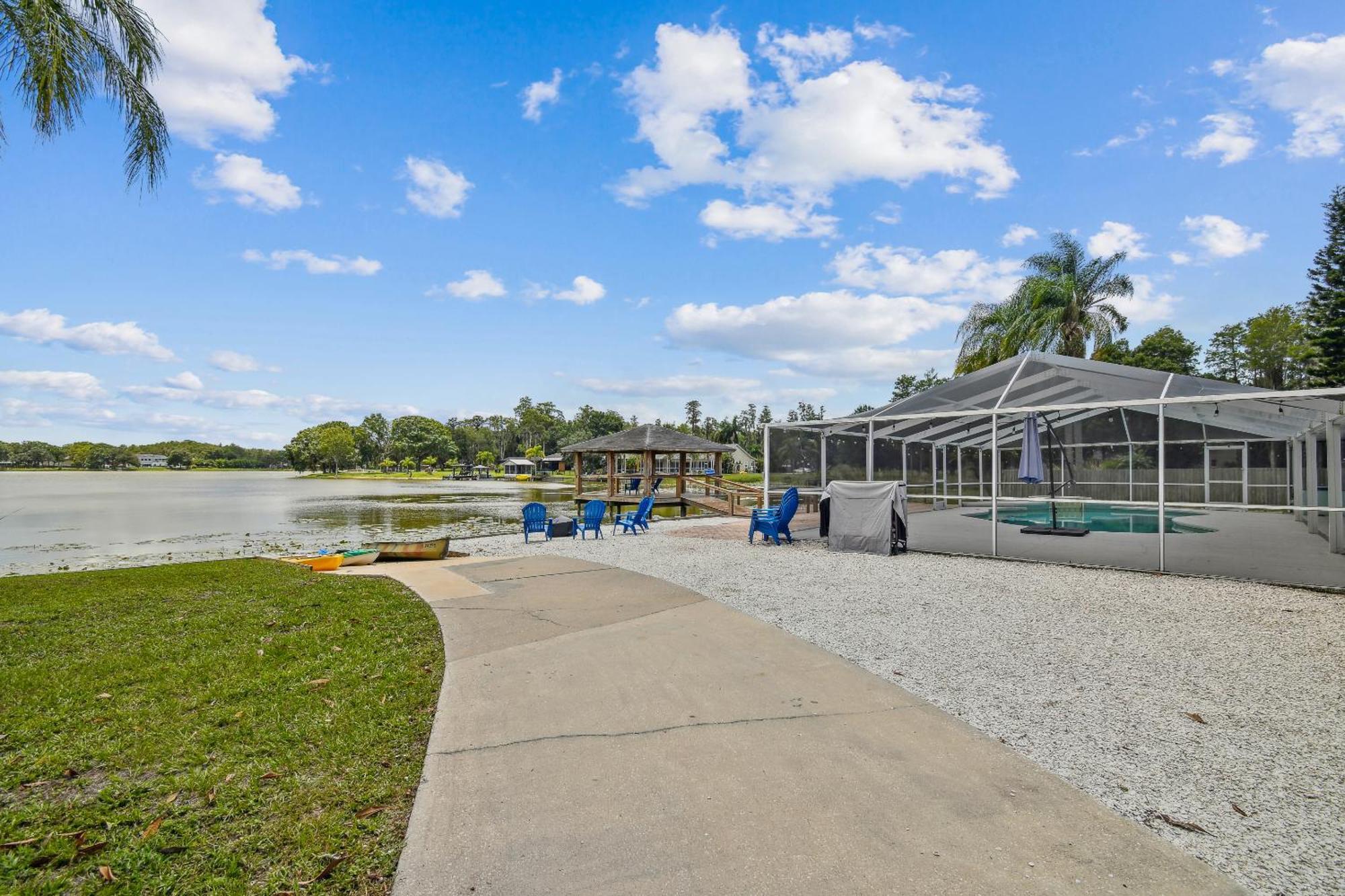 Lake House Westchase Area. Heated Pool Waterfront! Tampa Exterior photo
