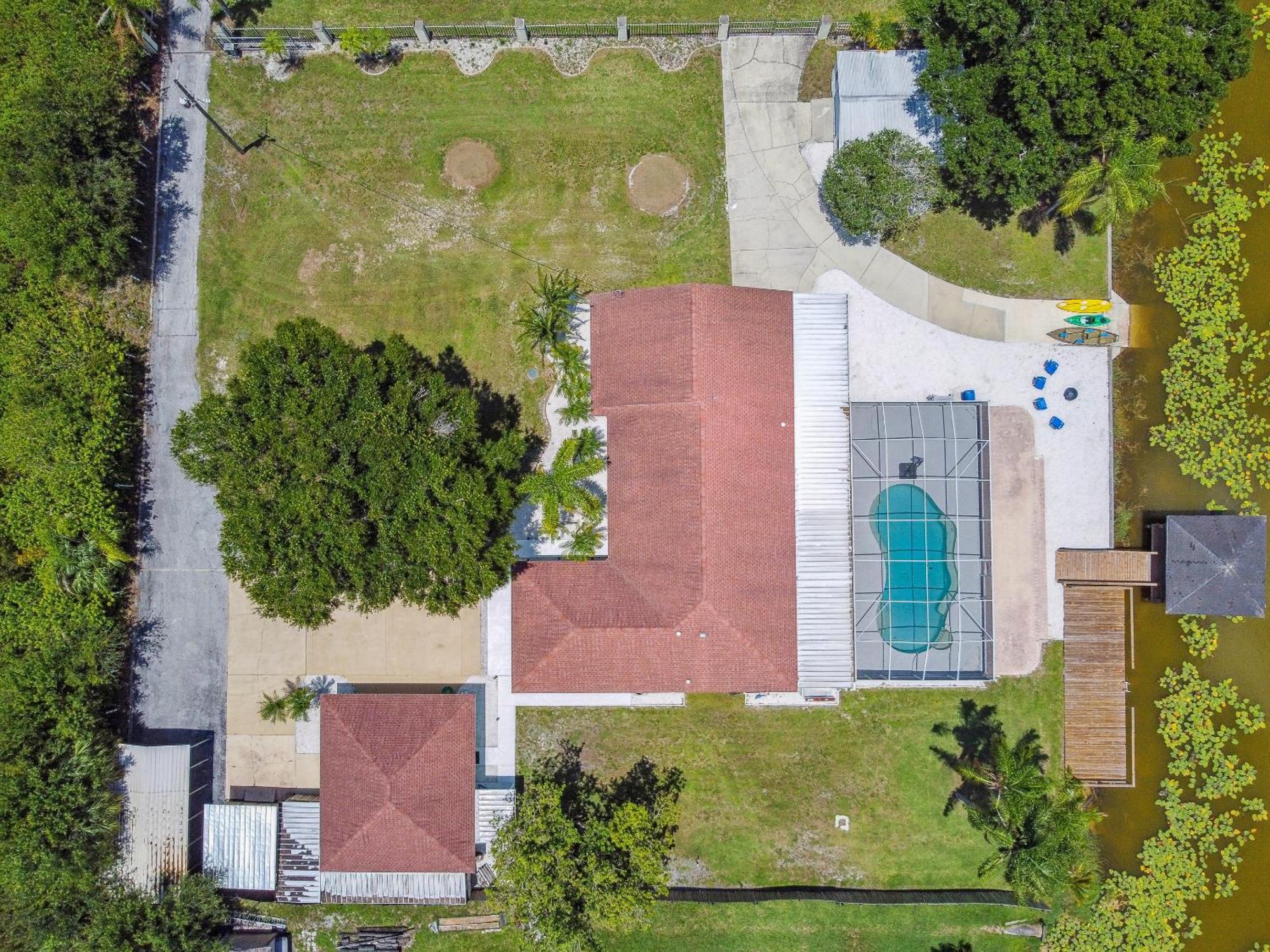Lake House Westchase Area. Heated Pool Waterfront! Tampa Exterior photo