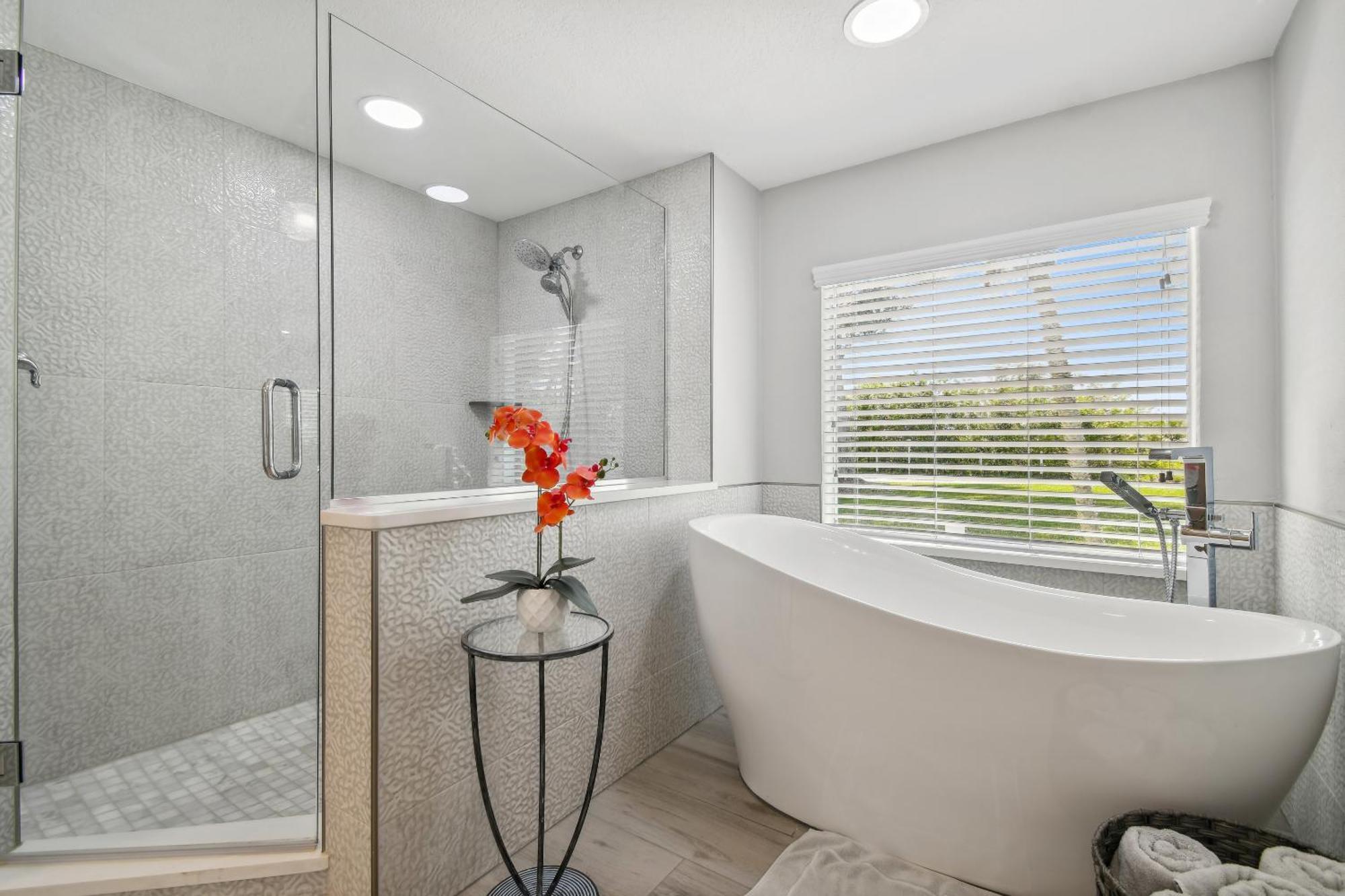 Lake House Westchase Area. Heated Pool Waterfront! Tampa Exterior photo